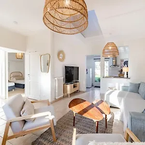  Hébergement de vacances Maison Des Embruns - 2 Et Jardin Clos
